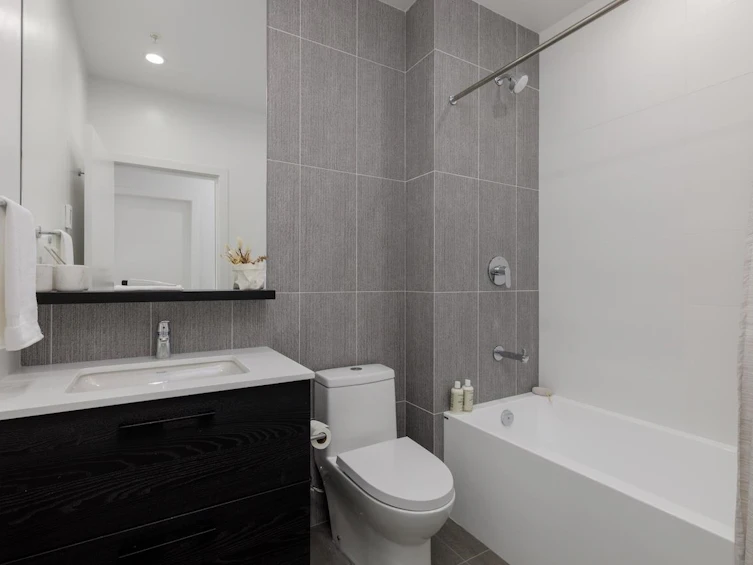 PH2-2181 Madison Avenue, Burnaby, BC, V5C 0N4 - 17