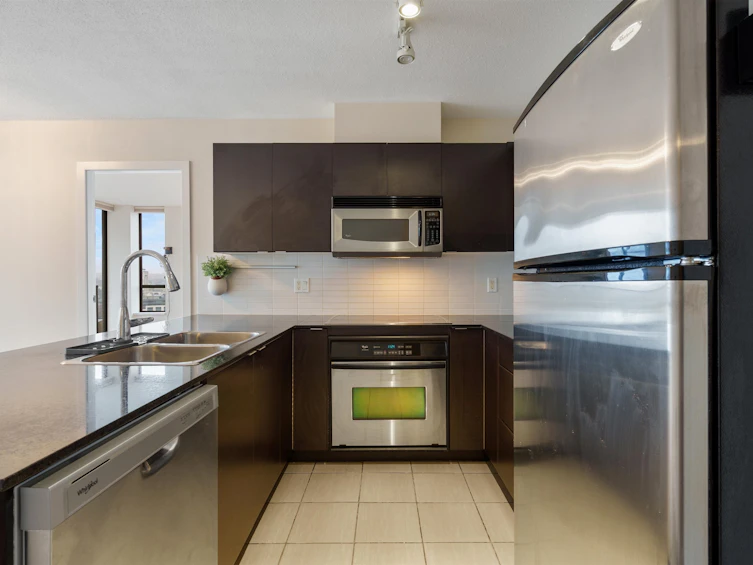 1706-4118 Dawson Street, Burnaby, BC, V5C 0A3 - 3