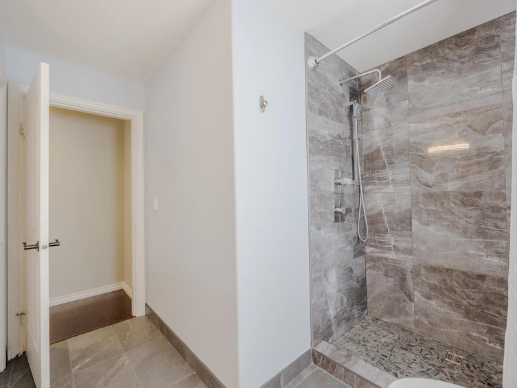 20763 91a Avenue, Langley, BC, V1M 2P6 - 22