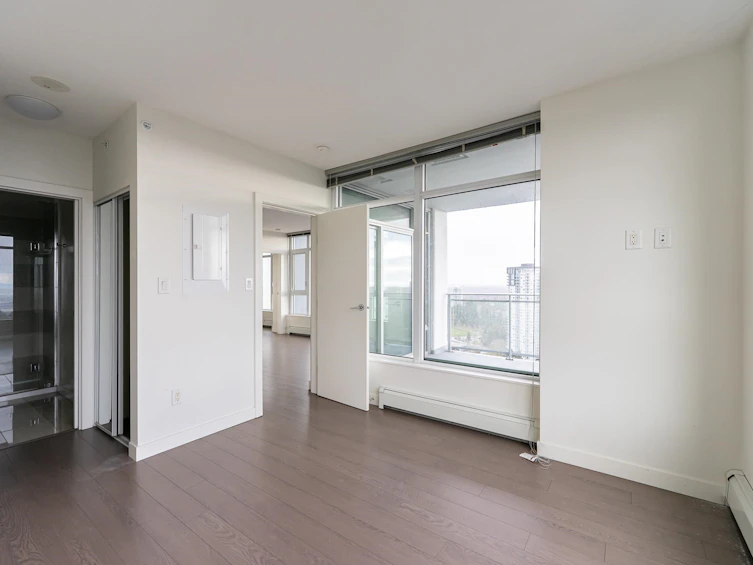 2906-13308 Central Avenue, Surrey, BC, V3T 0M4 - 9