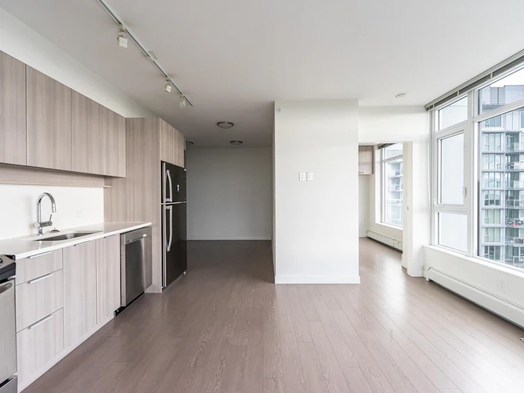 2906-13308 Central Avenue, Surrey, BC, V3T 0M4 - 8