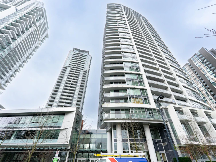 2906-13308 Central Avenue, Surrey, BC, V3T 0M4