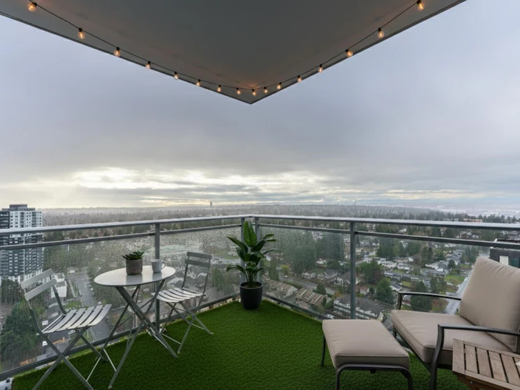2906-13308 Central Avenue, Surrey, BC, V3T 0M4 - 13