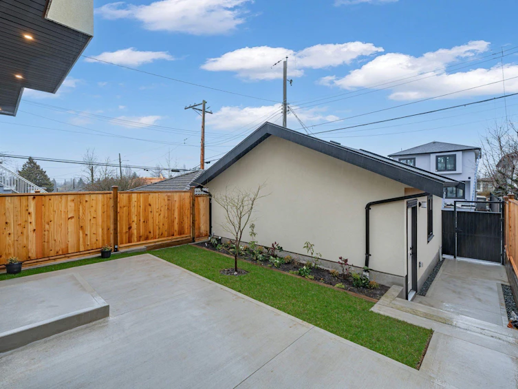 2-1020 Nootka Street, Vancouver, BC, V5K 4E7 - 32
