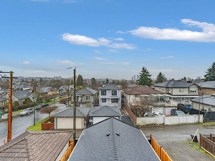 2-1020 Nootka Street, Vancouver, BC, V5K 4E7 - 30