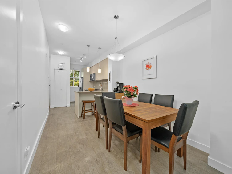 119-7250 18th Avenue, Burnaby, BC, V3N 1H3 - 5