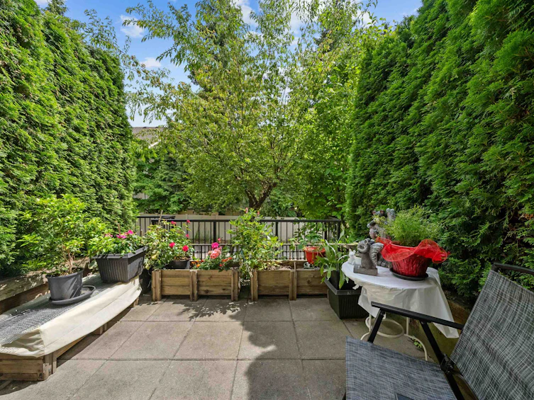 119-7250 18th Avenue, Burnaby, BC, V3N 1H3 - 3