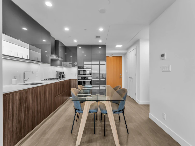 2105-6511 Sussex Avenue, Burnaby, BC, V5H 0K5 - 9