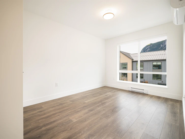 38035 Helm Way, Squamish, BC, V8B 2A1 - 26