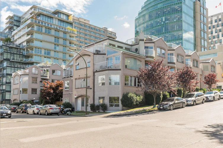 L01-788 W 8th Avenue, Vancouver, BC, V5Z 1E1 - 21