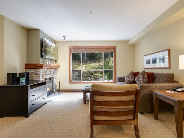 214G4-4653 Blackcomb Way, Whistler, BC, V8E 0Y9 - 3