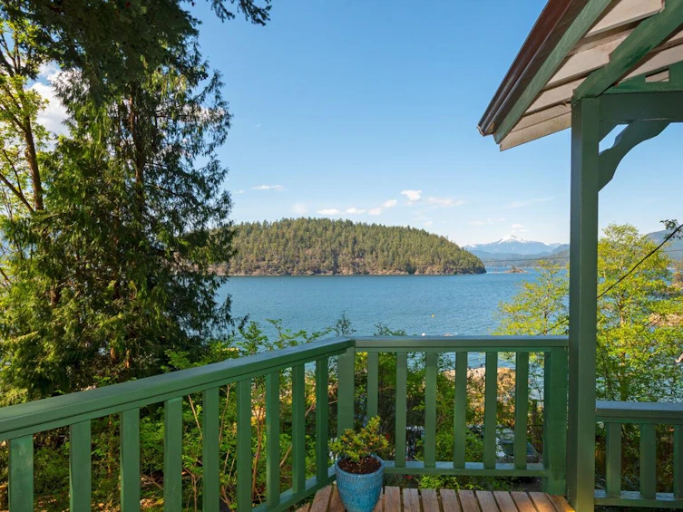 1587 Mount Gardner Road, Bowen Island, BC, V0N 1G2 - 3