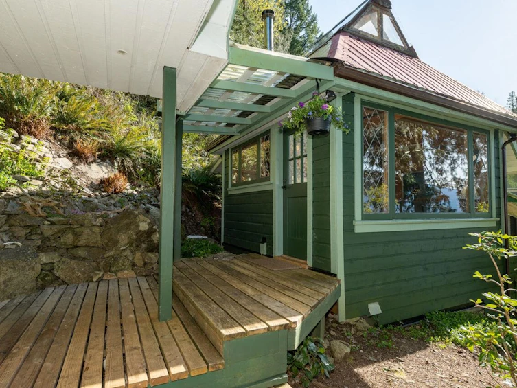 1587 Mount Gardner Road, Bowen Island, BC, V0N 1G2 - 21