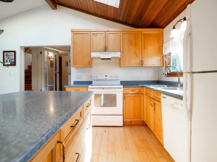 1587 Mount Gardner Road, Bowen Island, BC, V0N 1G2 - 10