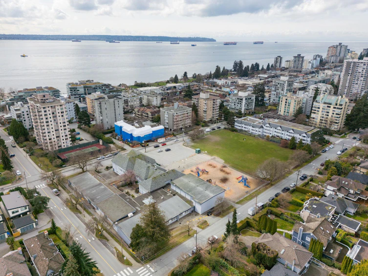 1274 Esquimalt Avenue, West Vancouver, BC, V7T 1K3 - 38