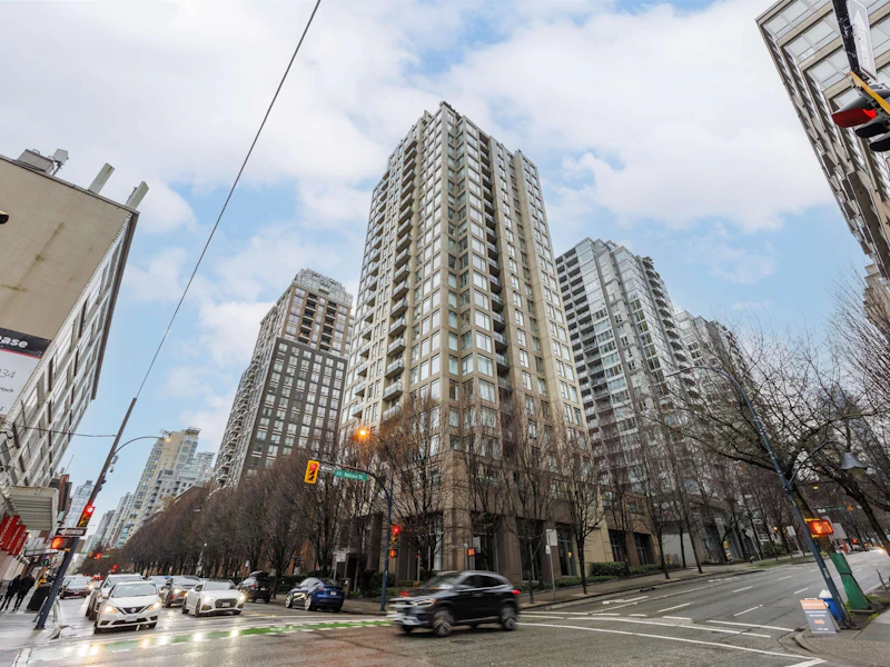 1603 - 1001 Homer Street, Vancouver BC V6B 1M9