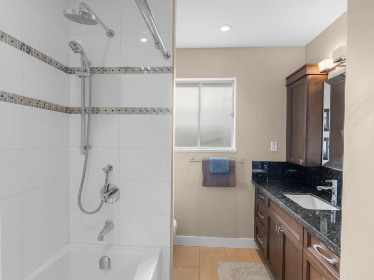 8082 Lurgan Road, Richmond, BC, V6Y 1H7 - 9