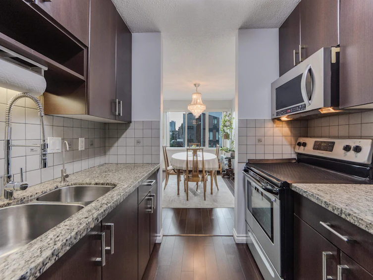208-156 W 21st Street, North Vancouver, BC, V7M 1Y9 - 12