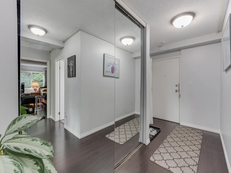 208-156 W 21st Street, North Vancouver, BC, V7M 1Y9 - 3