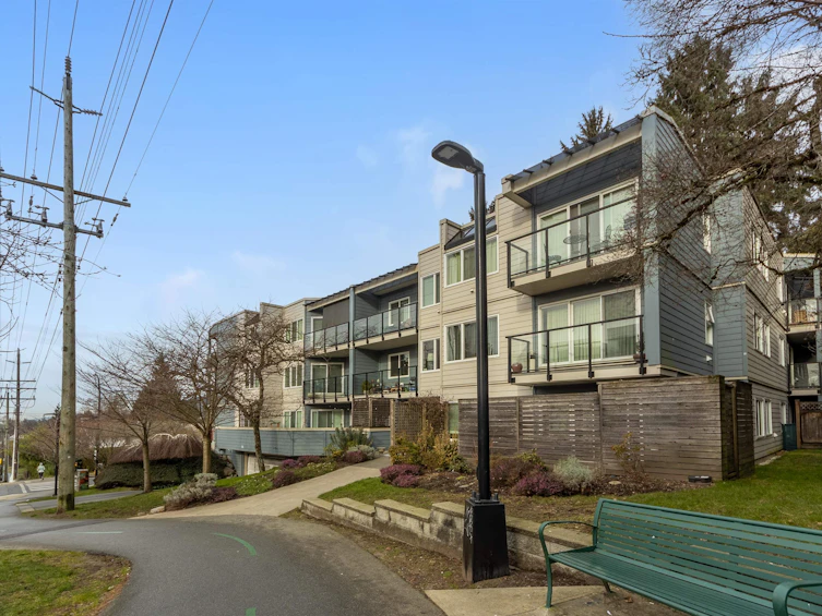 208-156 W 21st Street, North Vancouver, BC, V7M 1Y9 - 2