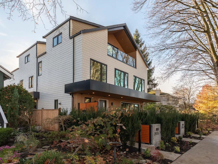 2-2976 W 13th Avenue, Vancouver, BC, V6K 2T9 - 2