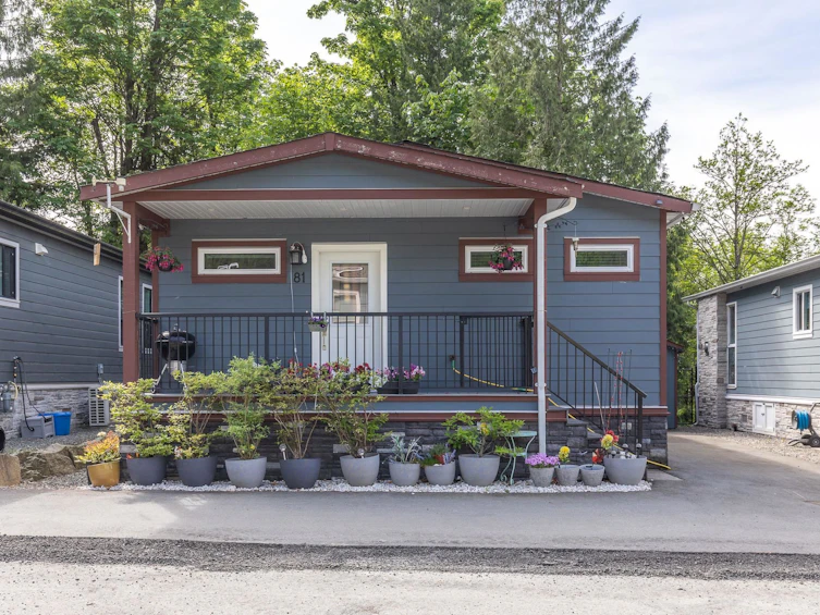 81-53480 Bridal Falls Road, Rosedale, BC, V0X 1X1