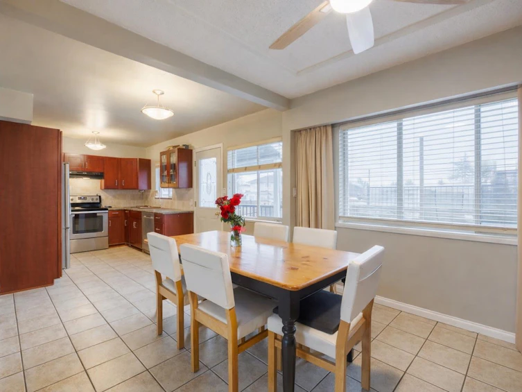 6524 Charles Street, Burnaby, BC, V5B 2H1 - 5