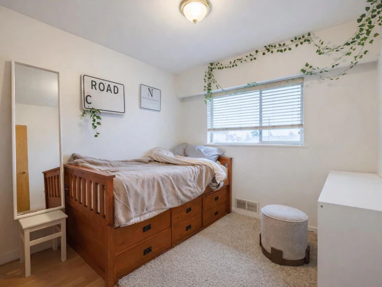 6524 Charles Street, Burnaby, BC, V5B 2H1 - 8