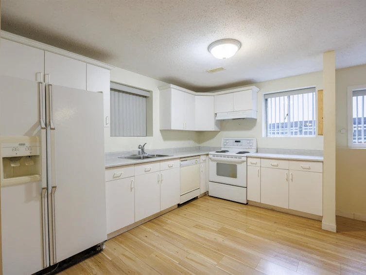 6524 Charles Street, Burnaby, BC, V5B 2H1 - 14