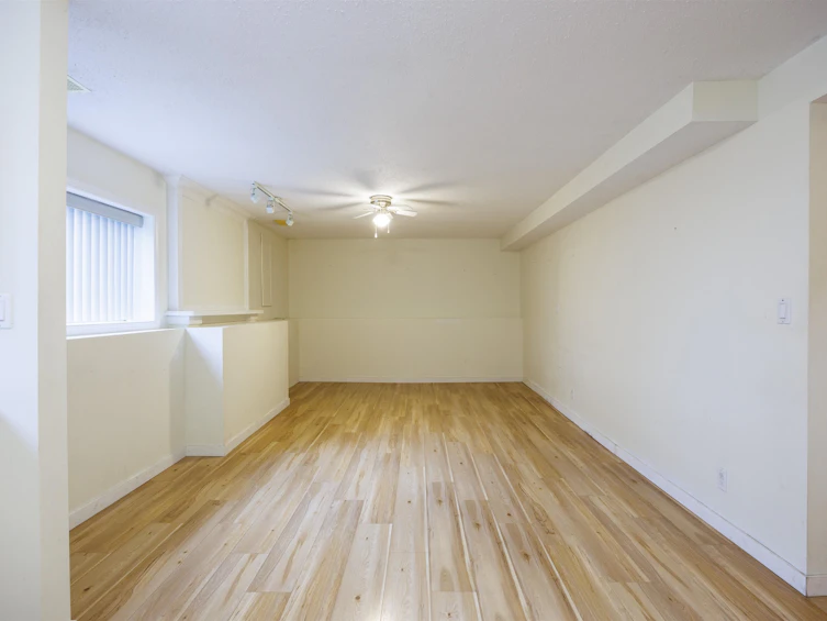 6524 Charles Street, Burnaby, BC, V5B 2H1 - 15