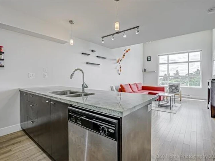403-7445 120 Street, Delta, BC, V4C 0B3 - 2