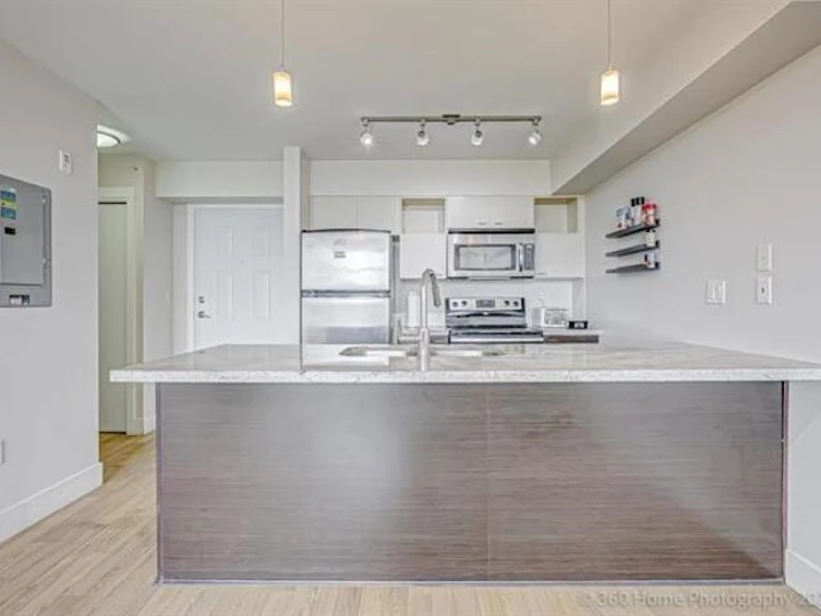 403-7445 120 Street, Delta, BC, V4C 0B3 - 3