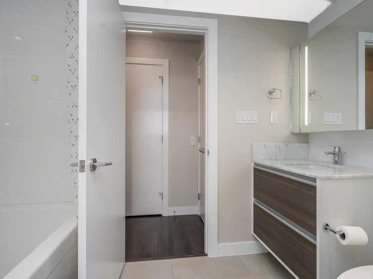 1709-13398 104 Avenue, Surrey, BC, V3T 1V6 - 18