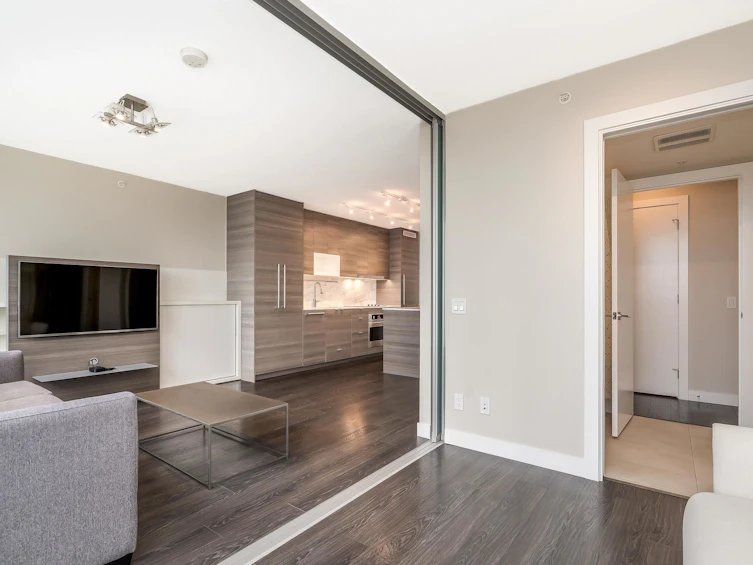 1709-13398 104 Avenue, Surrey, BC, V3T 1V6 - 13