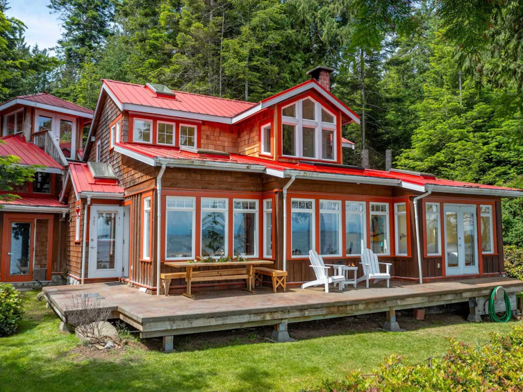 105 Island Park Drive, Galiano Island, BC, V0N 1P0