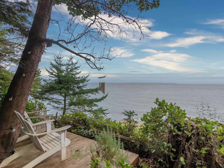 105 Island Park Drive, Galiano Island, BC, V0N 1P0 - 3