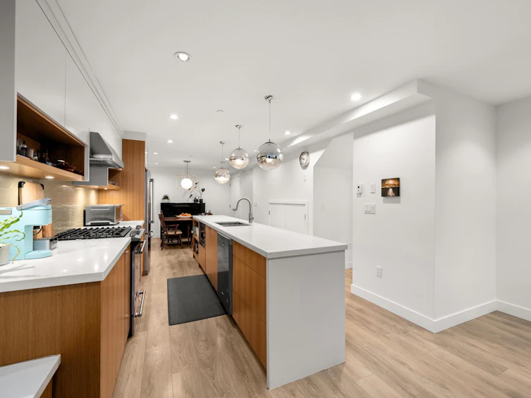 1452 E 20th Avenue, Vancouver, BC, V5N 2K6 - 7