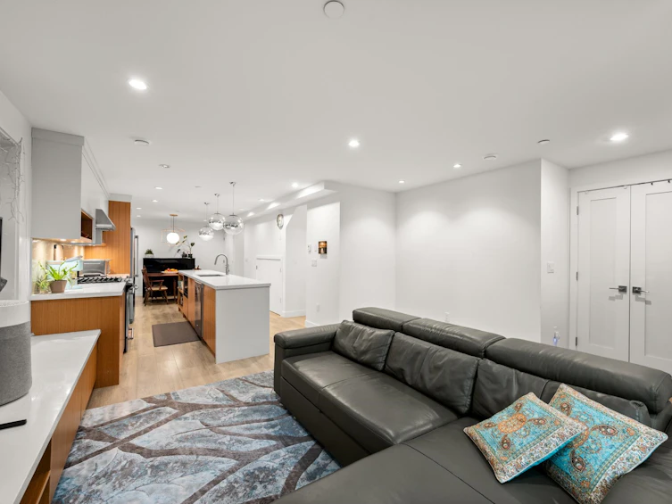 1452 E 20th Avenue, Vancouver, BC, V5N 2K6 - 5