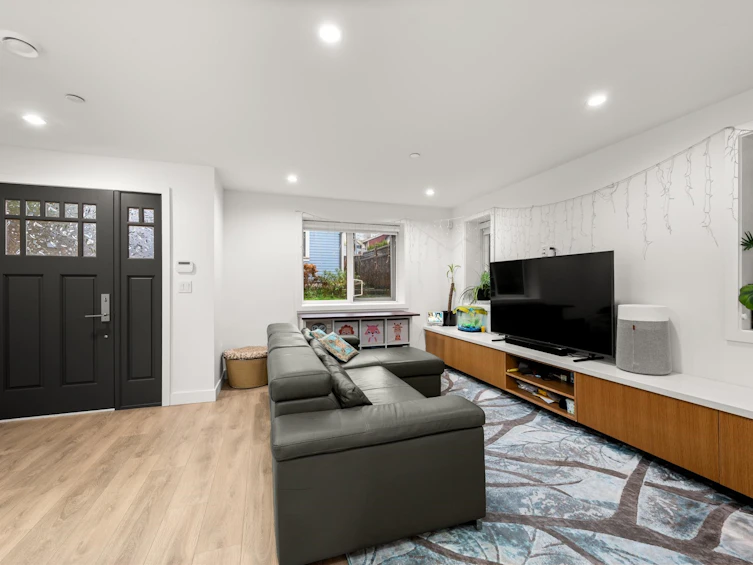 1452 E 20th Avenue, Vancouver, BC, V5N 2K6 - 2