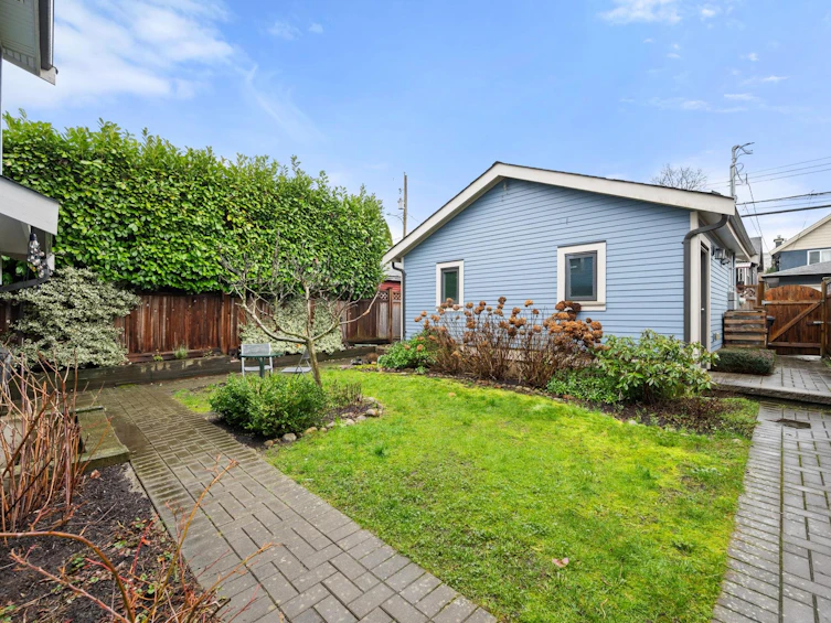 1452 E 20th Avenue, Vancouver, BC, V5N 2K6 - 24