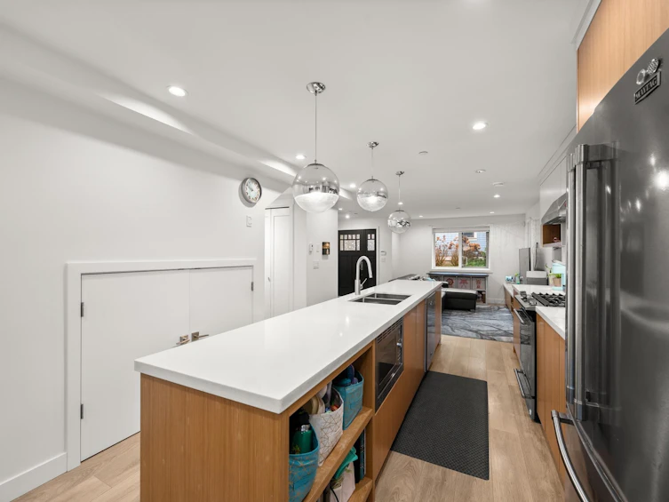 1452 E 20th Avenue, Vancouver, BC, V5N 2K6 - 10
