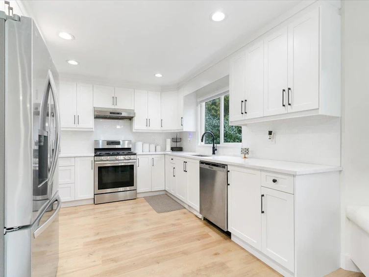 5061 223a Street, Langley, BC, V2Y 2V2 - 11