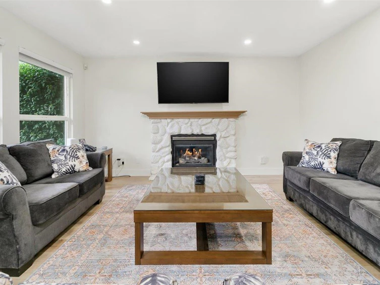 5061 223a Street, Langley, BC, V2Y 2V2 - 8