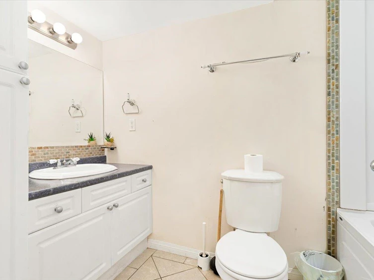 5061 223a Street, Langley, BC, V2Y 2V2 - 24