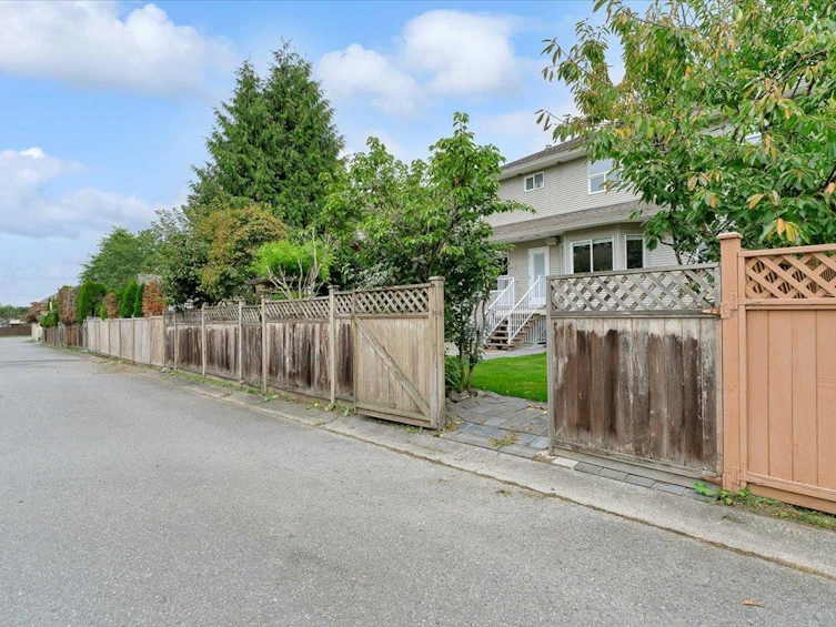 5061 223a Street, Langley, BC, V2Y 2V2 - 27