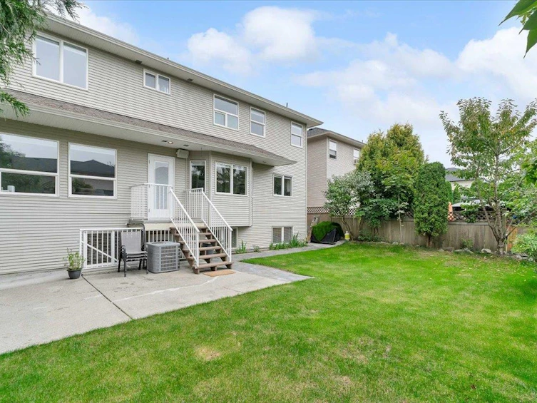 5061 223a Street, Langley, BC, V2Y 2V2 - 26