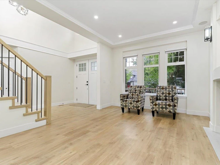 5061 223a Street, Langley, BC, V2Y 2V2 - 5
