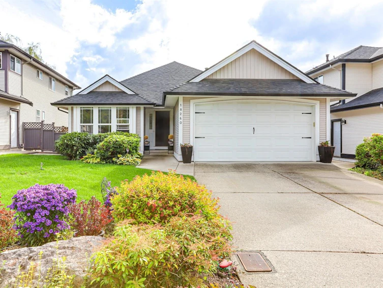 18260 69 Avenue, Surrey, BC, V3S 9H5