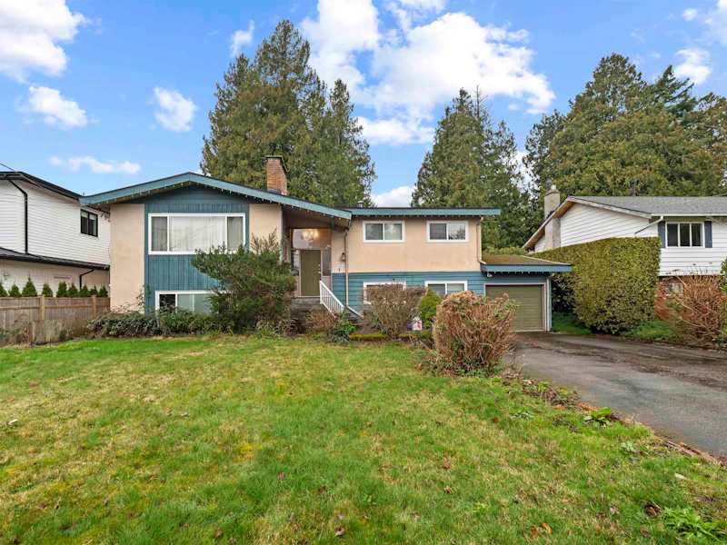 273 52a Street, Delta BC V4M 2Z7