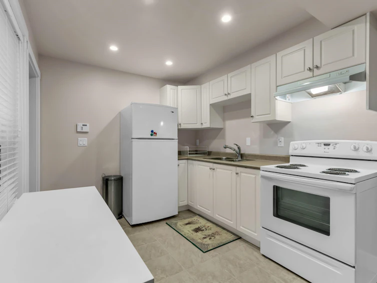 4841 Clinton Street, Burnaby, BC, V5J 2L1 - 33